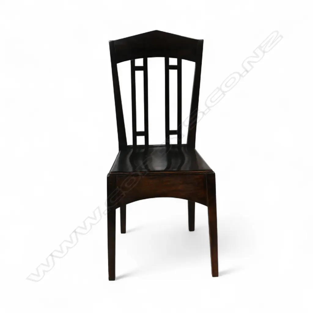 A c.1926. Roy Lipponcott rimu chair, Image 1++